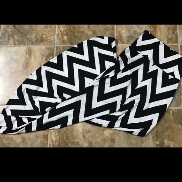 Chevron Maxi Skirt - Picture 2 of 3